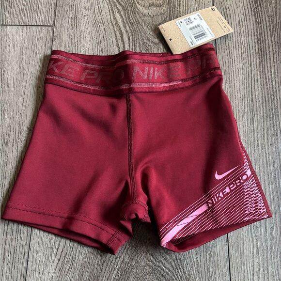 Nike Pro Red Athletic Shorts perfect to use for any sport - Picture 1 of 3